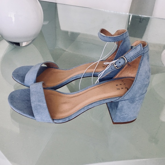 LAST ONE🦋High Block Heel Pump Sandal - A New Day - Picture 3 of 5